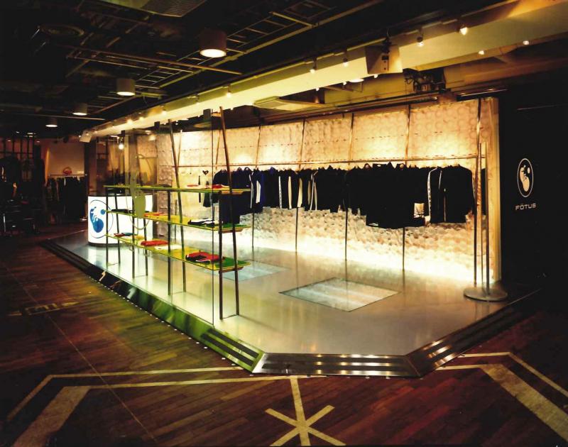 フェトウス・新宿丸井店