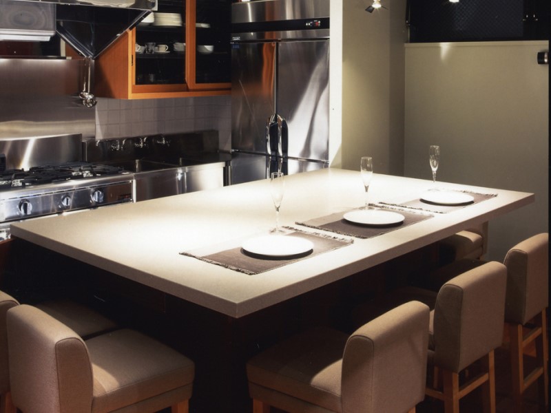 Cassie L.D.K.・新橋